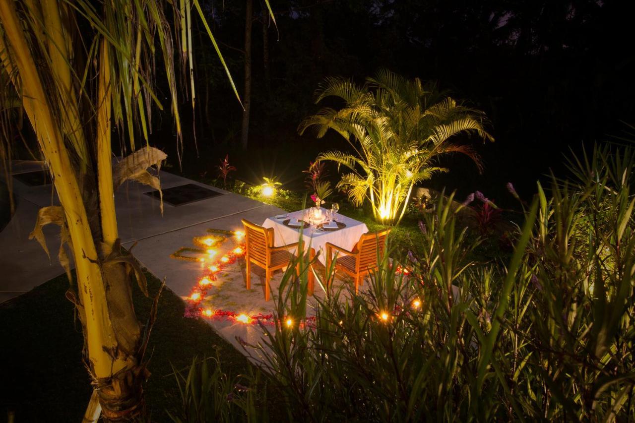 Vrindavan Ubud Villa Tegallalang  Buitenkant foto